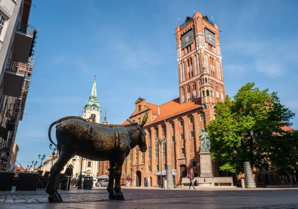 Co warto zwiedzić w Toruniu? To 6 miejsc, które Cię totalnie oczarują