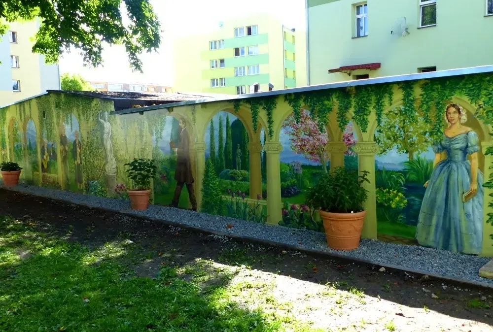 Urokliwy rynek w Lądku-Zdroju kryje 5 niesamowitych niespodzianek!