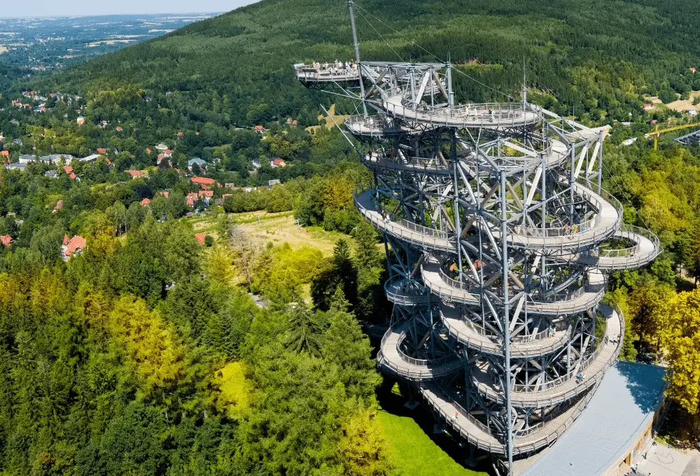 Co przyciąga turystów do Świeradowa-Zdroju? Oto aż 6 top atrakcji