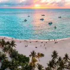 Ile trwa lot do Cancun z Polski: praktyczny czas podróży i przesiadki