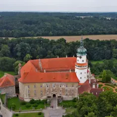 Poznajmy 5 bajkowych zamków w Czechach tuż przy granicy z Polską
