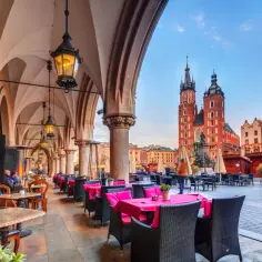 Jakie restauracje na rynku w Krakowie zachwycają kubki smakowe?