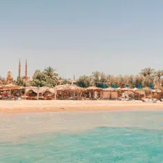 Ile Tak Naprawdę Trwa Lot z Katowic do Sharm El Sheikh? Przegląd Czasu Przelotu i Kluczowych Czynników