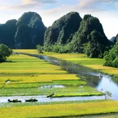 Czemu Ninh Binh nazywają lądowym Ha Long Bay? To cud Wietnamu