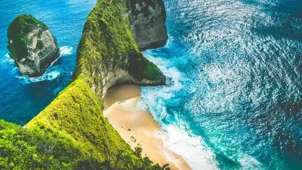 Zdjęcie Ile kosztuje lot do Indonezji? Sprawdź ceny i oszczędzaj na podróży