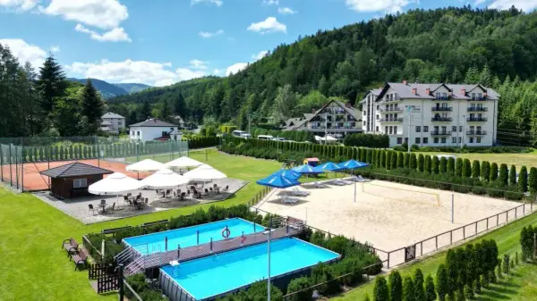 Hotel Śnieżnik kusi górskim luksusem. Czy jest tego naprawdę wart?