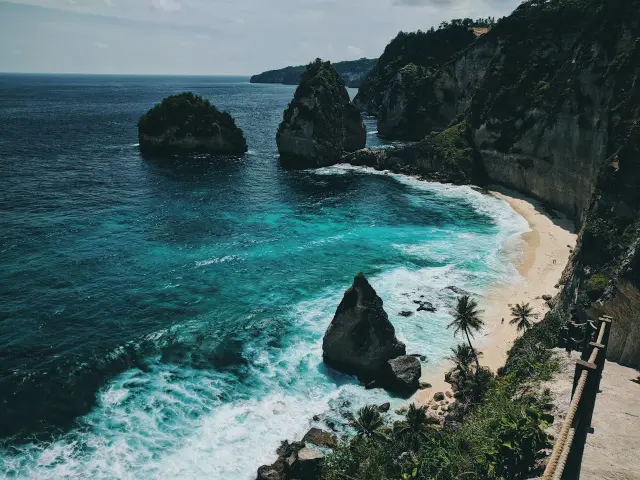 Jak długo trwa lot do Indonezji? Sprawdzone czasy przelotu na Bali
